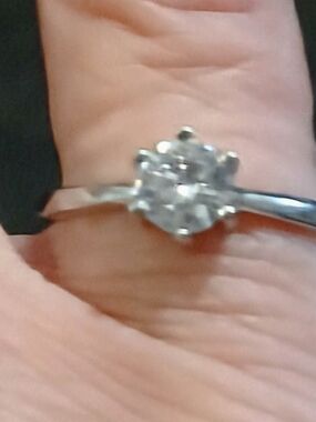 Classic Silver Solitaire Ring with Clear Center Stone - Women's Jewelry Size 6